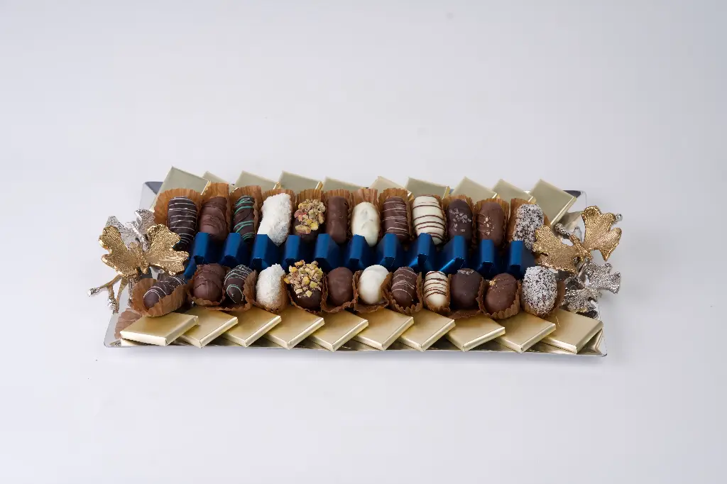 Medium Golden Tray Gift