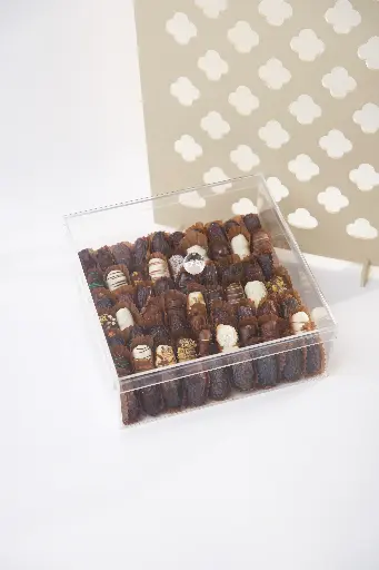 صندوق أكريليك كبير